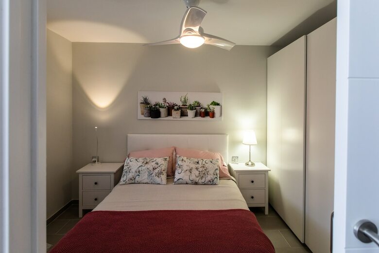 Downtown Square Apartament, Prime Location With Parking