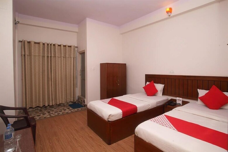 Oyo 754 Hotel Gauri Shankar