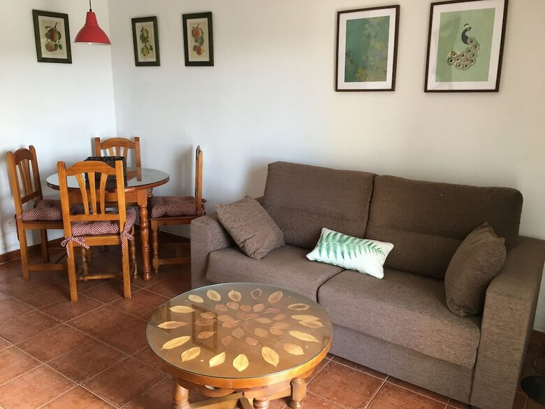 Apartamentos Alojamientos El Horno
