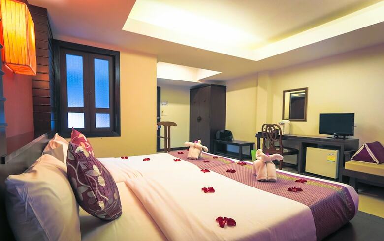 Thip Residence Boutique Hotel