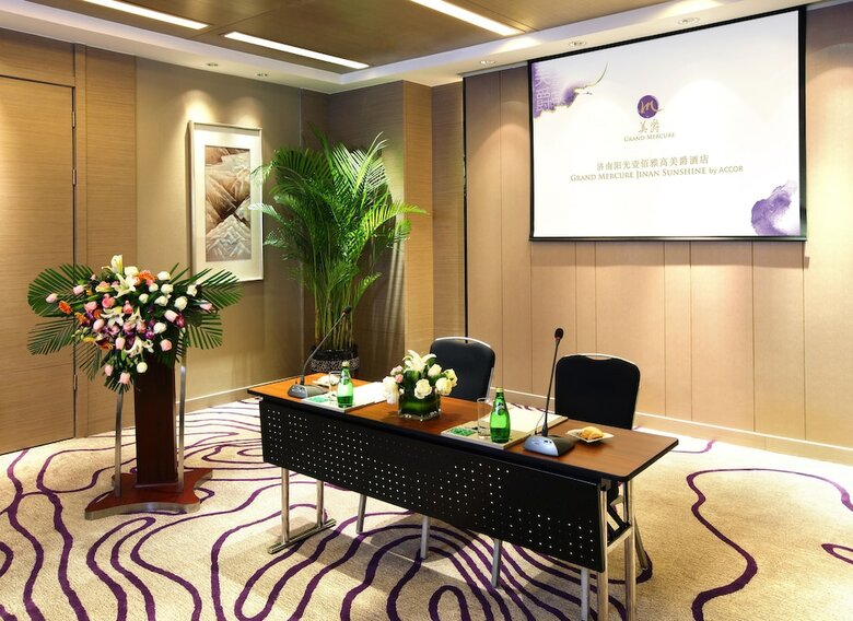 Hotel Grand Mercure Jinan Sunshine