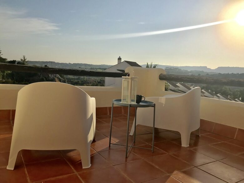 Apartamentos �tico Duplex En Casares M�laga
