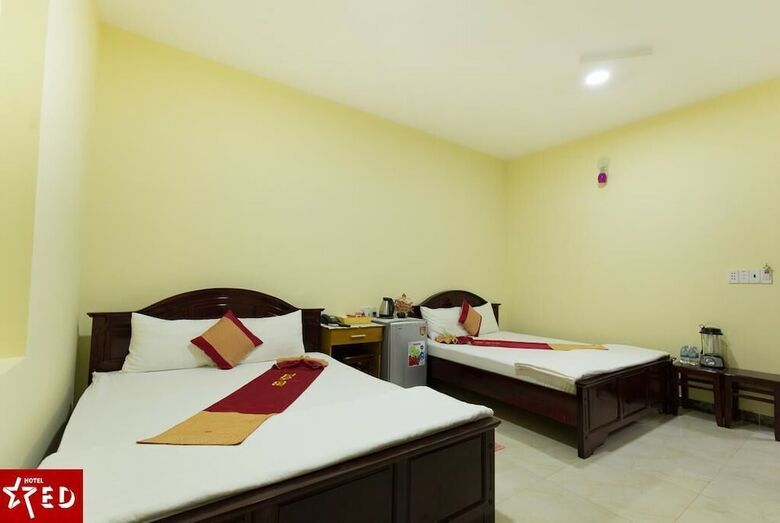 Red Hotel