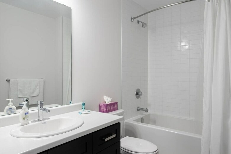 Brand New Deluxe Three Bedroom Townhouse