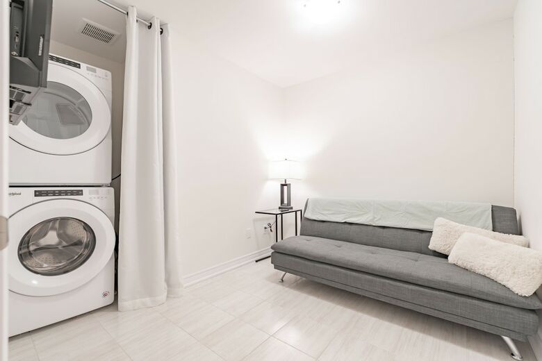 Extravagant Brand New Town House