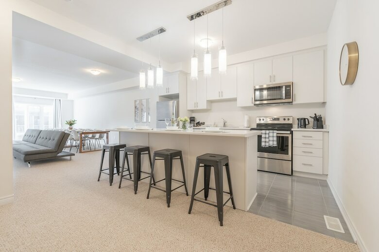 Extravagant Brand New Town House