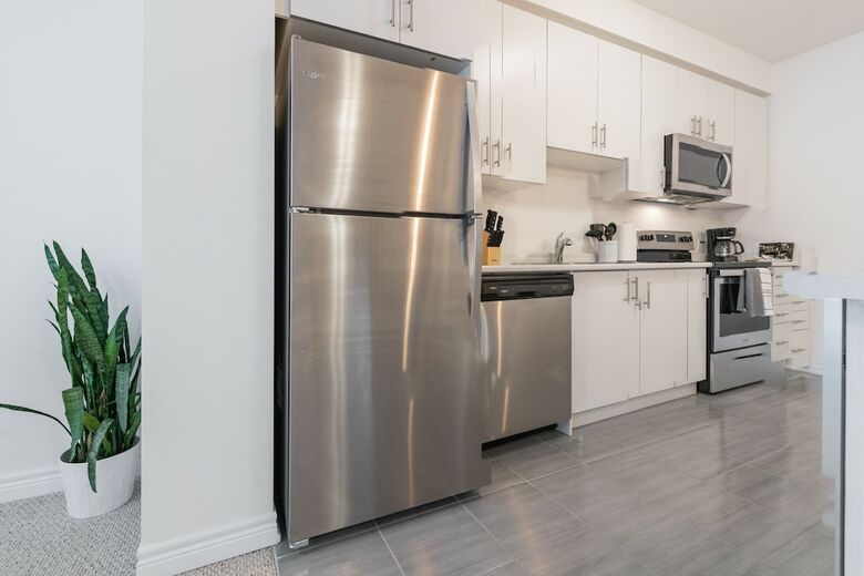 Gorgeous Brand New Spacious Town House