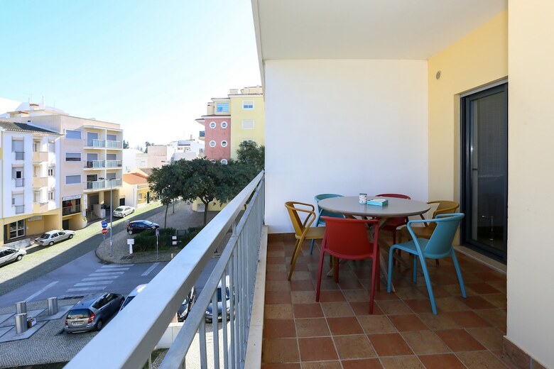 3 Bedroom Apartment With Pool