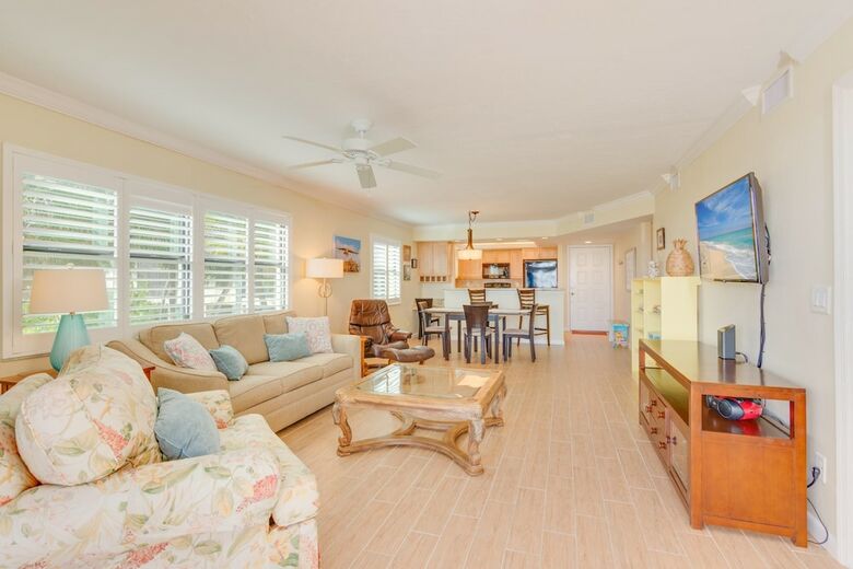 Tarpon Beach 104