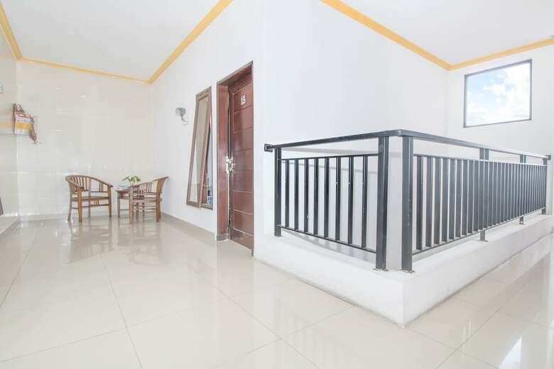Hostal Oyo 2836 Sekar Sari Residence