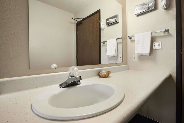 Motel Super 8 By Wyndham Sturgis