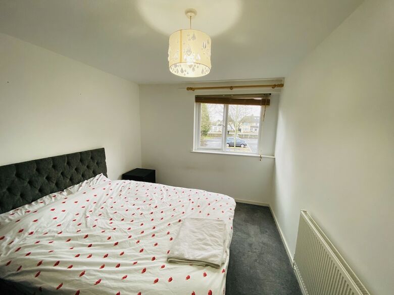 Nice 3-bed Apartment Close To Heathrow