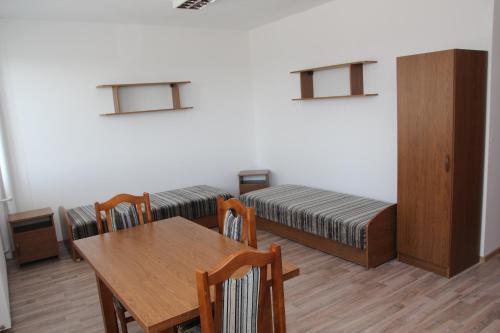Albergue City Building