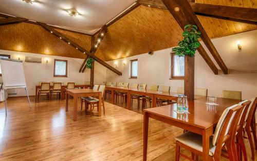 Hostal Penzion Almada