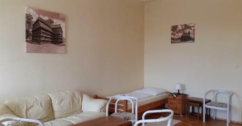 Hostal Victoria - Penzion & Restaurant