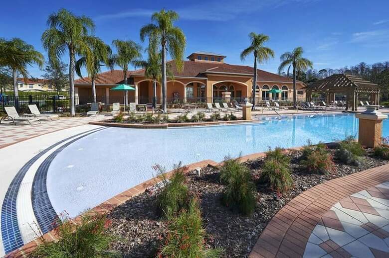 Stunning Vacation Home So3890