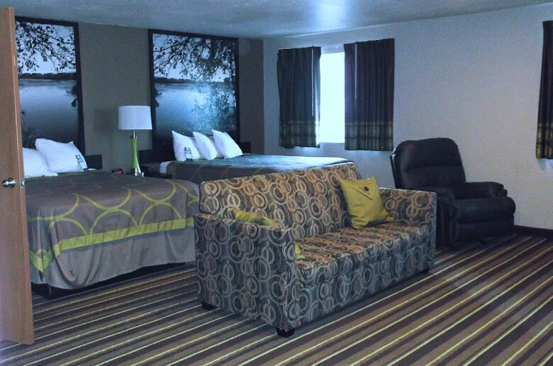 Hotel Super 8 By Wyndham Brookings