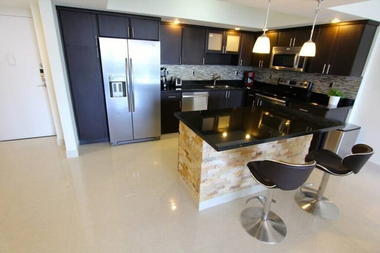 1 Bedroom Bay & Ocean View Or1520