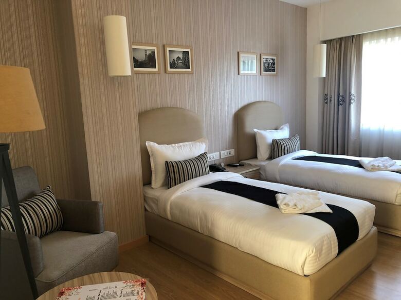 Hotel Mayvilas