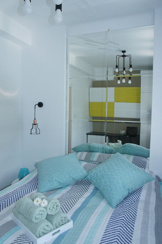 Nowolipie Warsaw Apartment