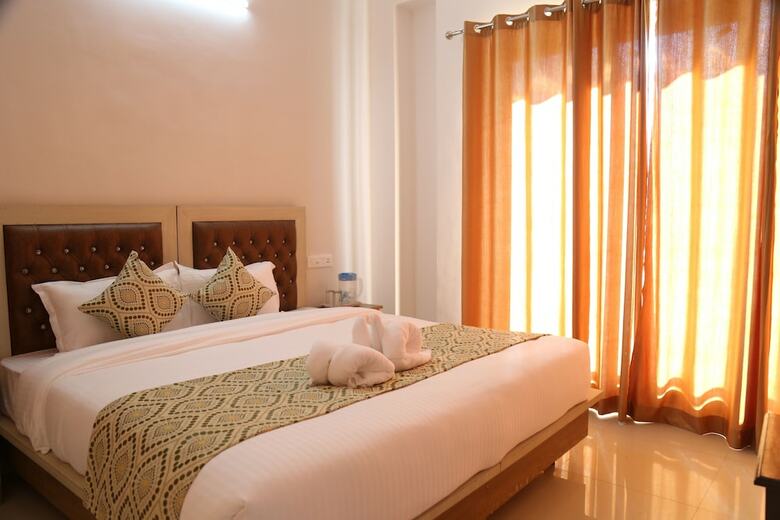 Hotel Yog Tapovan