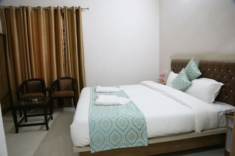 Hotel Yog Tapovan
