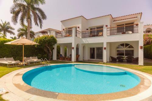 Royal Savoy Hotel And Villas