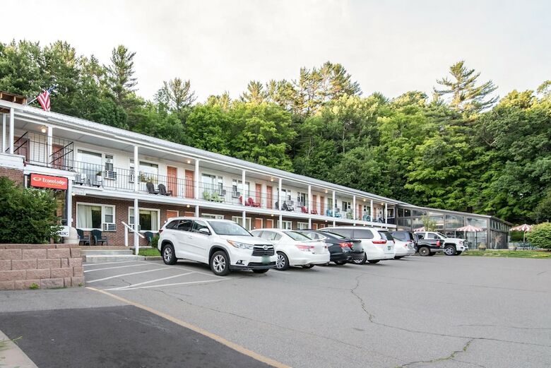 Motel Econo Lodge Inn & Suites