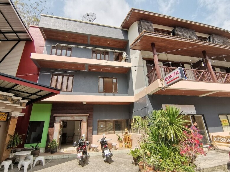 Hotel Oyo 616 Bonita House Samui