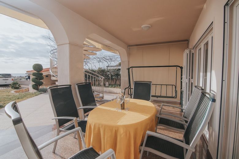 Pool Apartments Tolo