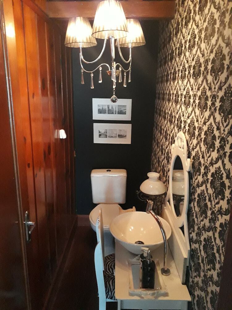 Casa de Valentina Com Espa�o Gourmet