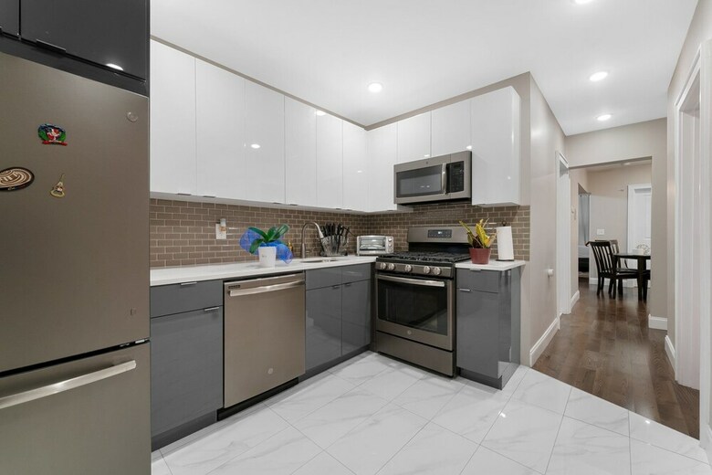 Emmanuel Luxury Living
