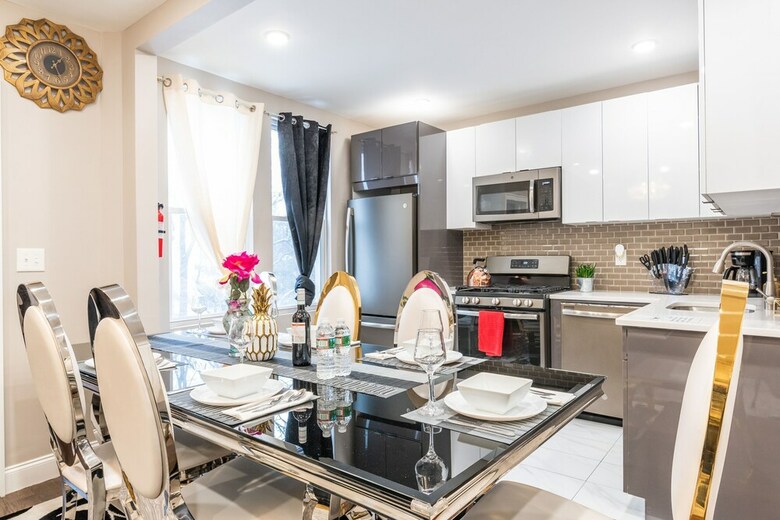 Emmanuel Luxury Living