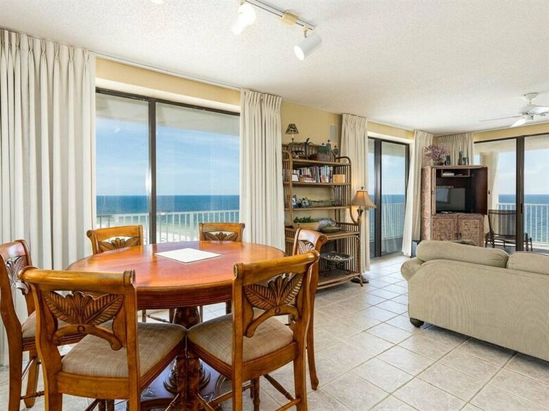 Pelican Pointe By Meyer Vacation Rentals