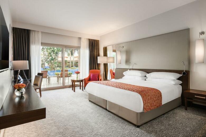 Hotel Dusit Thani Lakeview Cairo