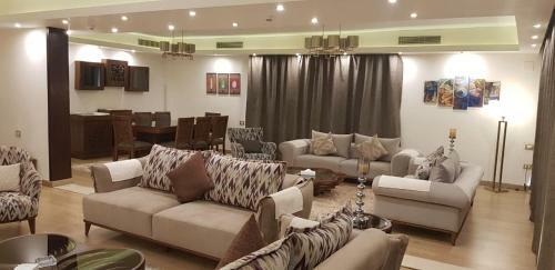 Residence Hotel Suites & Apartments