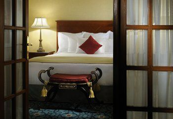 Cairo Marriott Hotel & Omar Khayyam Casino