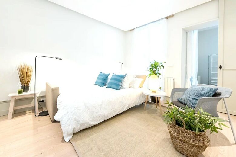 Apartment With One Bedroom In Madrid, With Wifi