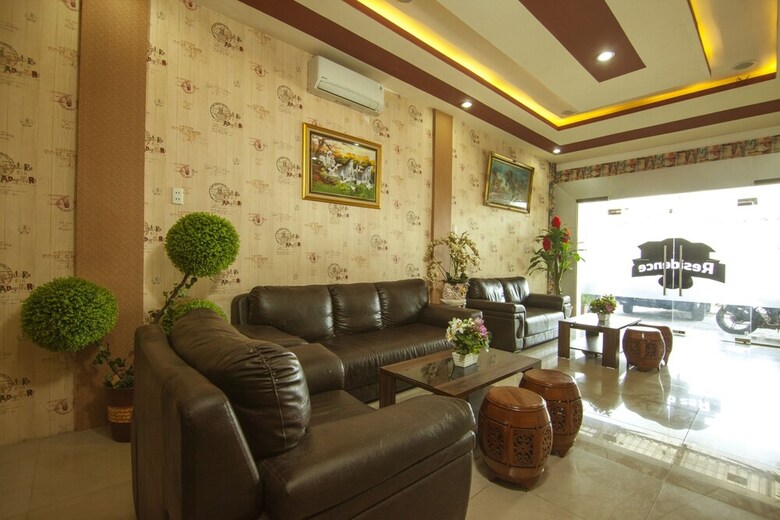 Hotel Oyo 2310 Residence 68