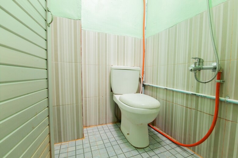 Hotel Oyo 2310 Residence 68