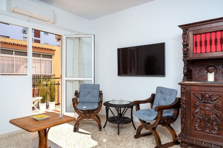 Large Apartment In Prime Location In Fuengirola Ref 98