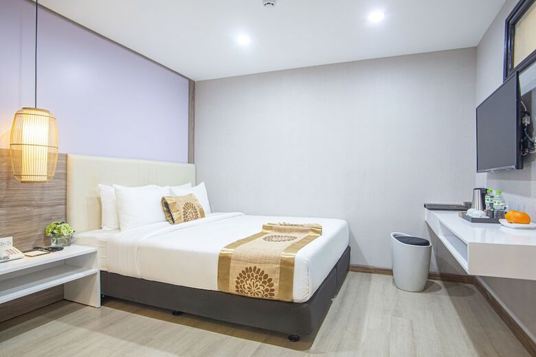 Bridgelakeside Hotel Hanoi
