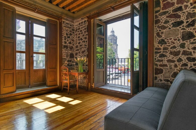 Apartamentos Casa Sauto Luxury Family Suites