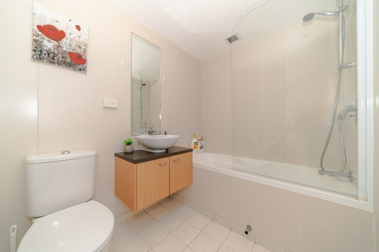 Warm & Cosy Two-bedroom Apartment In Cbd