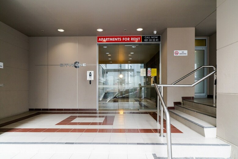Warm & Cosy Two-bedroom Apartment In Cbd