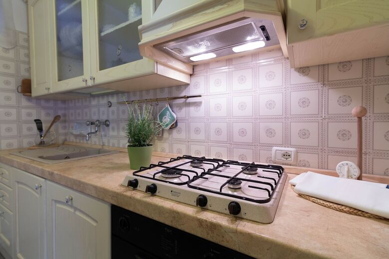 Mamma Ciccia Holiday Home - Lake Front Apartment