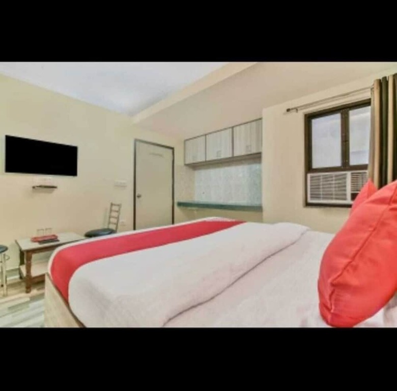Adb Rooms Hotel Clink Residency
