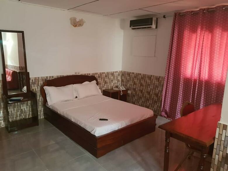 Hotel H�tel Amoitrin