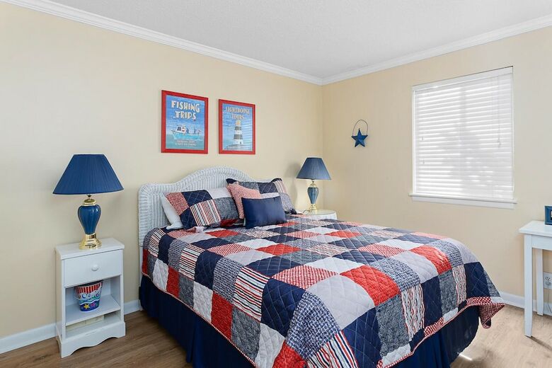 Ocean Walk Three Bedrooms By Hodnett Cooper