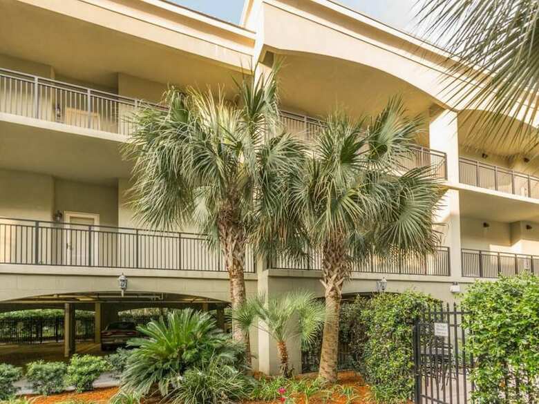 Salt Air Villas By Hodnett Cooper
